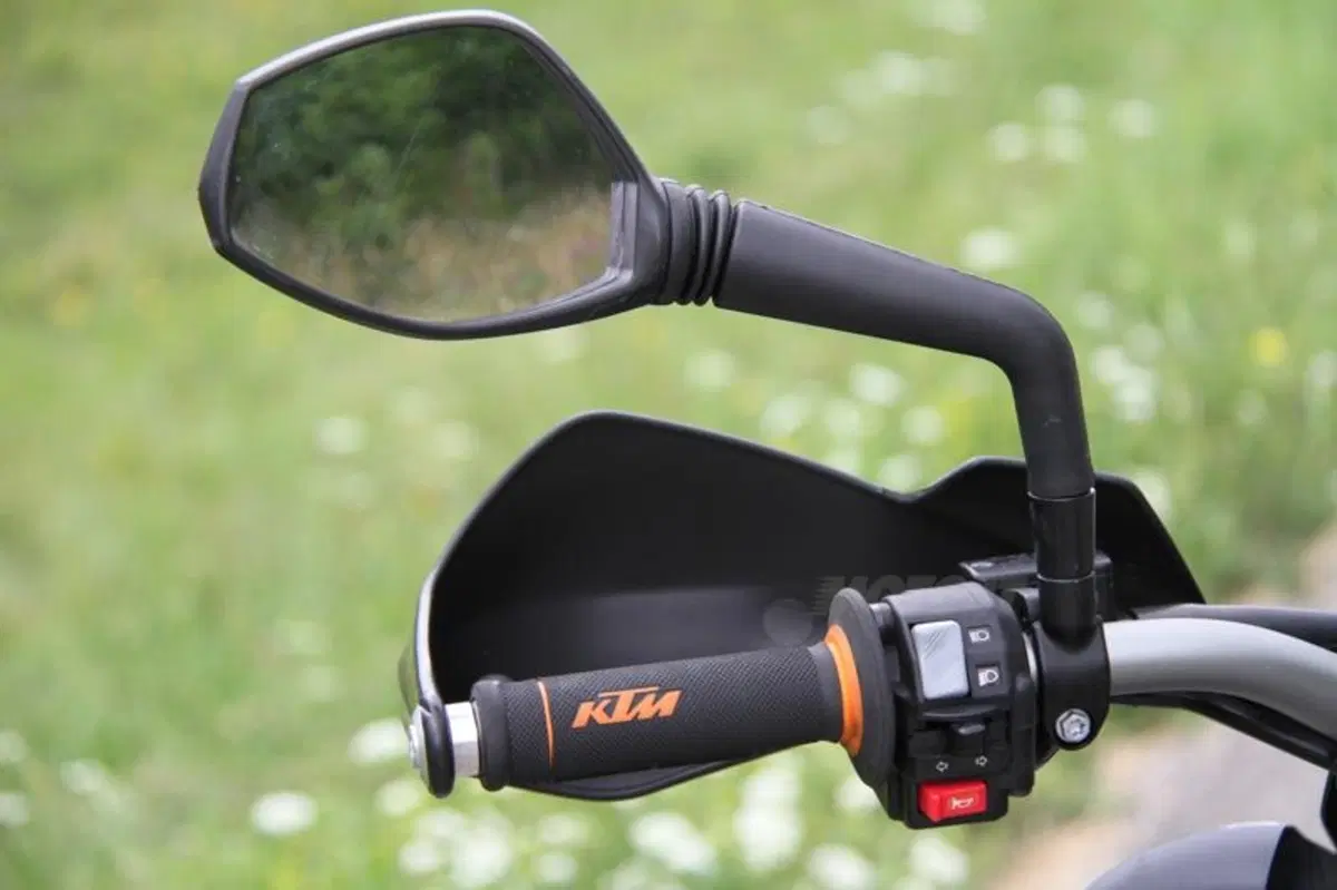 KTM 690 SMC   (23)