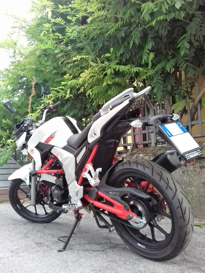 Senke Naked 125 SK (2017 - 20) (3)