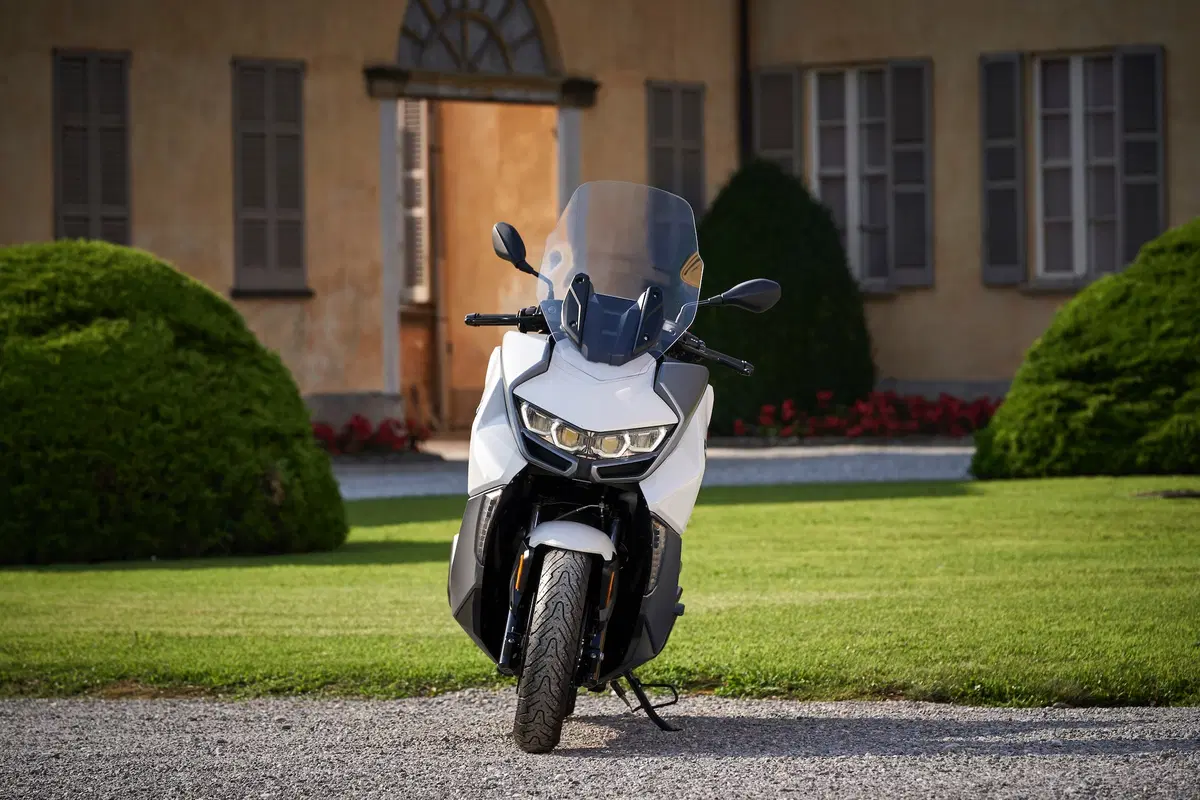 EICMA 2018: BMW C400 GT, foto e dati (7)