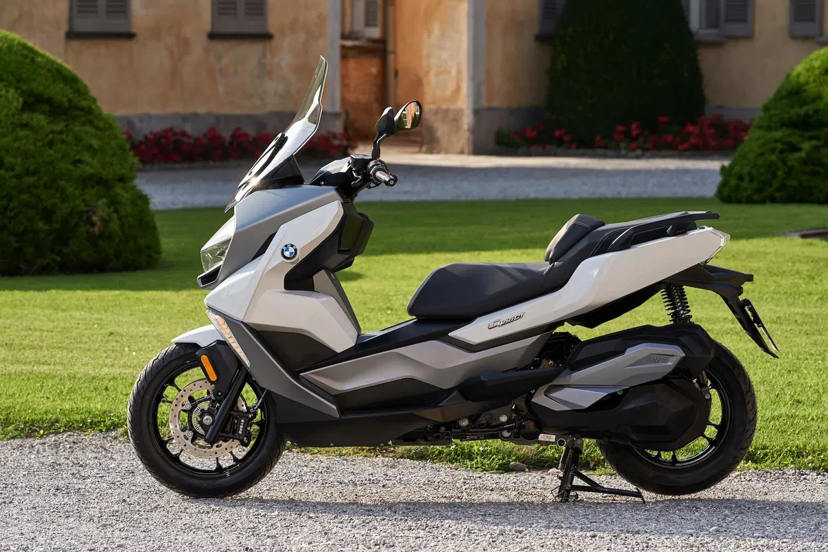 EICMA 2018: BMW C400 GT, foto e dati (12)