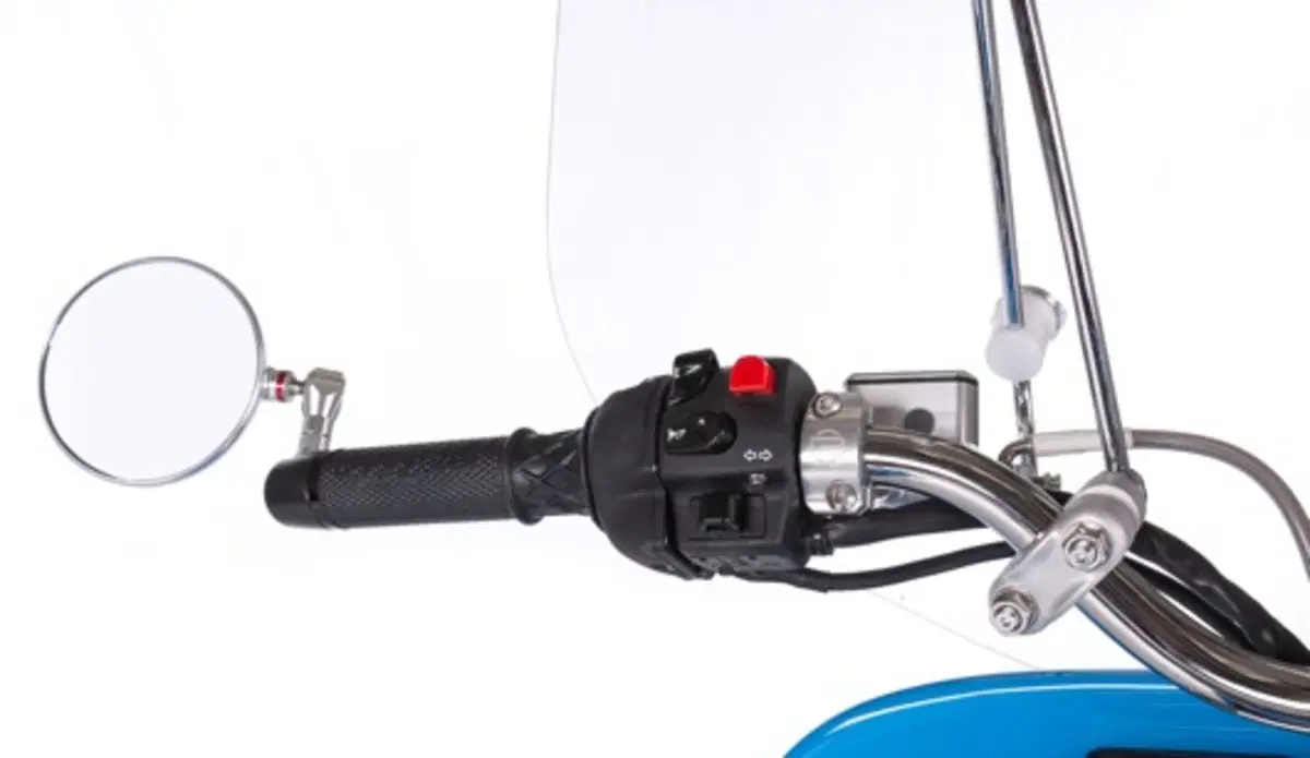 Cezeta 506. Lo scooter simbolo del comunismo rinasce elettrico (14)