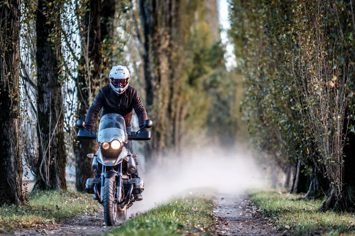 BMW R1150GS TEST YoungTimer: la prima con lo sguardo matto!