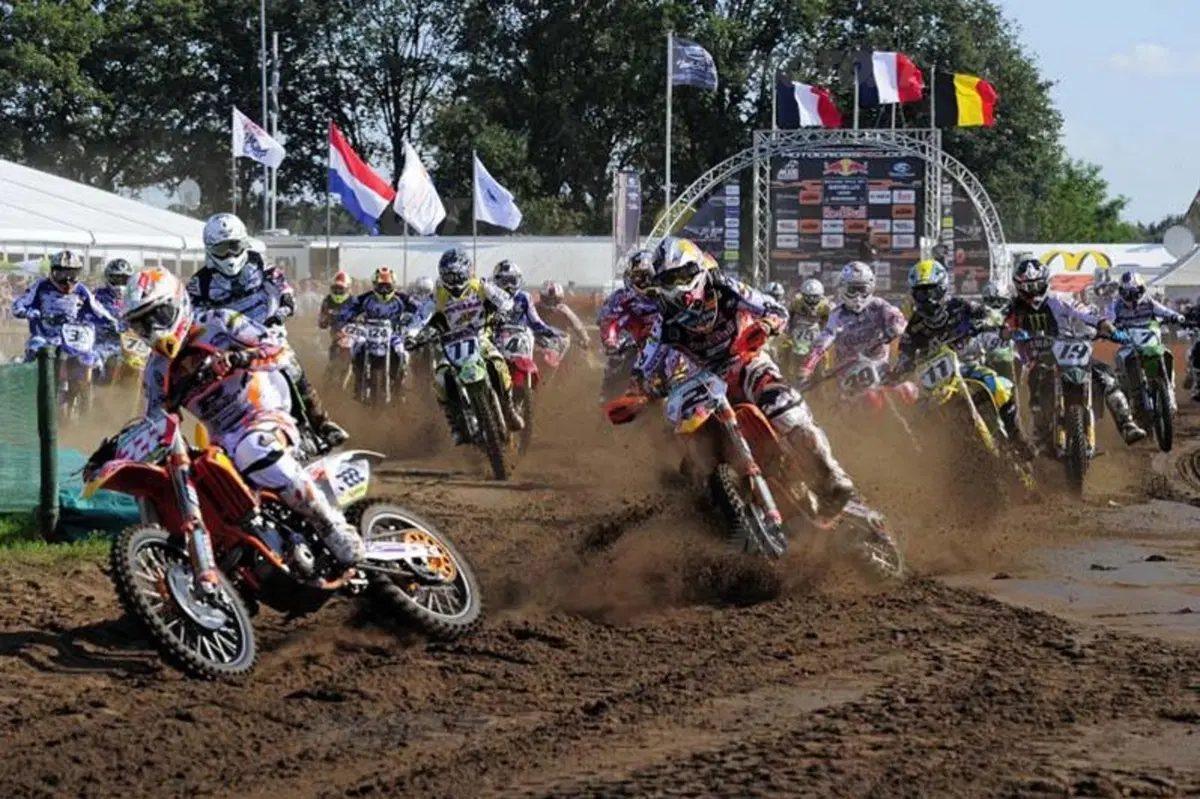 MX.  Musquin campione a Lierop. Cairoli marziano! (6)