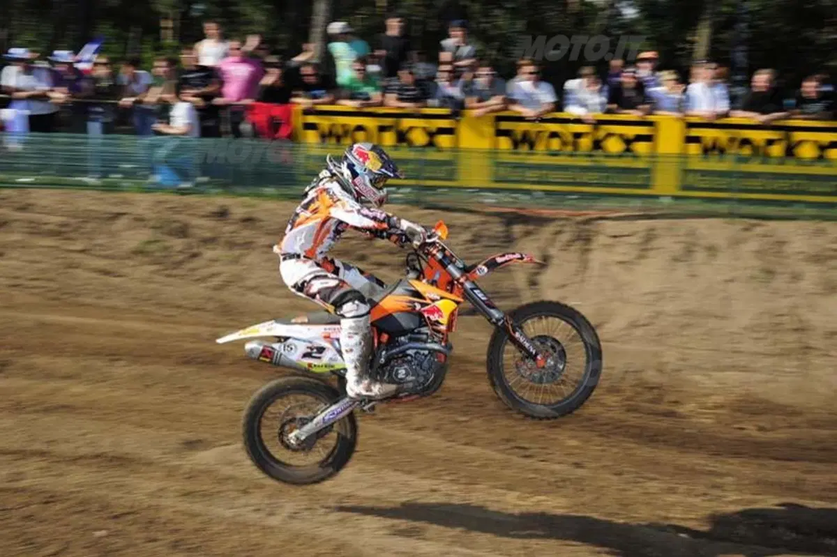 MX.  Musquin campione a Lierop. Cairoli marziano! (8)
