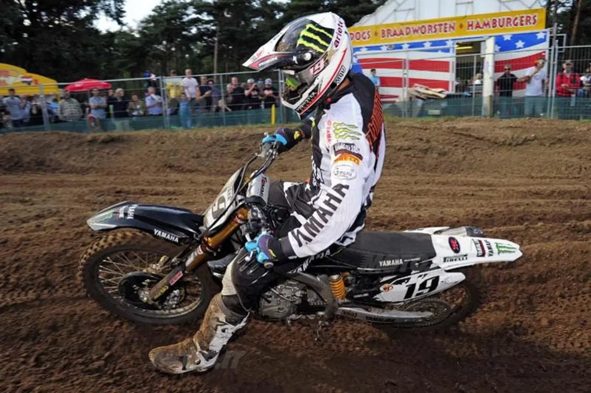 MX.  Musquin campione a Lierop. Cairoli marziano! (10)