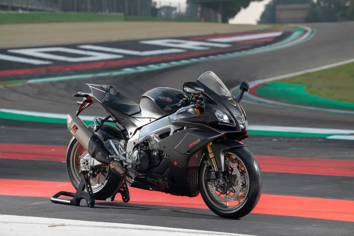 EICMA 2018: Aprilia RSV4 Factory 1100 2019: foto e dati