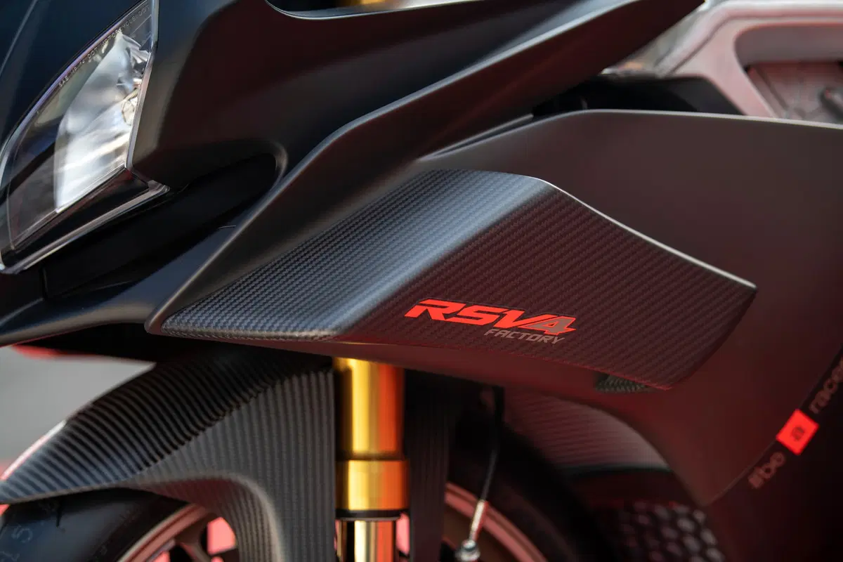EICMA 2018: Aprilia RSV4 Factory 1100 2019: foto e dati (5)