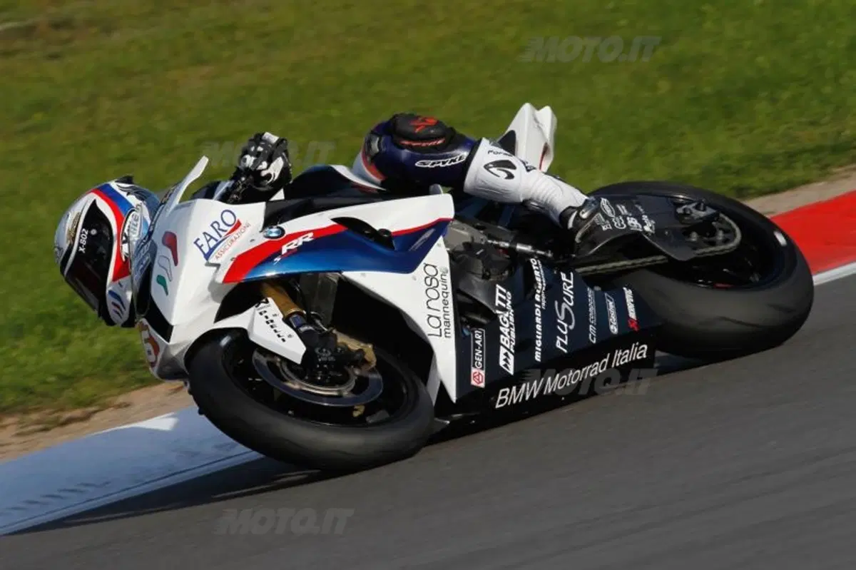 BMW conquista la FIM Cup Costruttori nella Superstock (2)