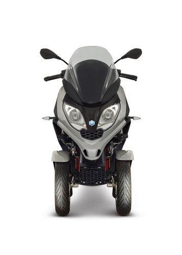 EICMA 2018: Piaggio MP3 HPE, foto e dati (6)