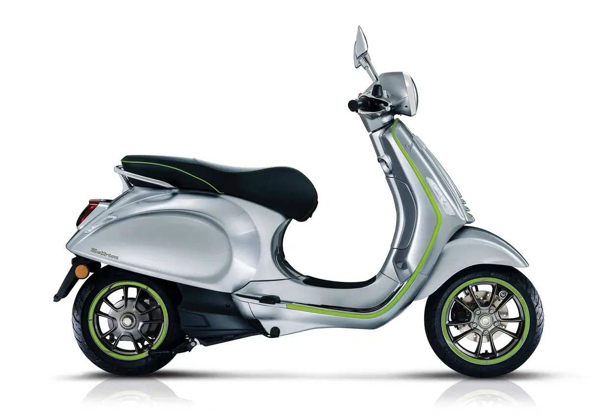 EICMA 2018: Vespa Elettrica, foto e dati (8)