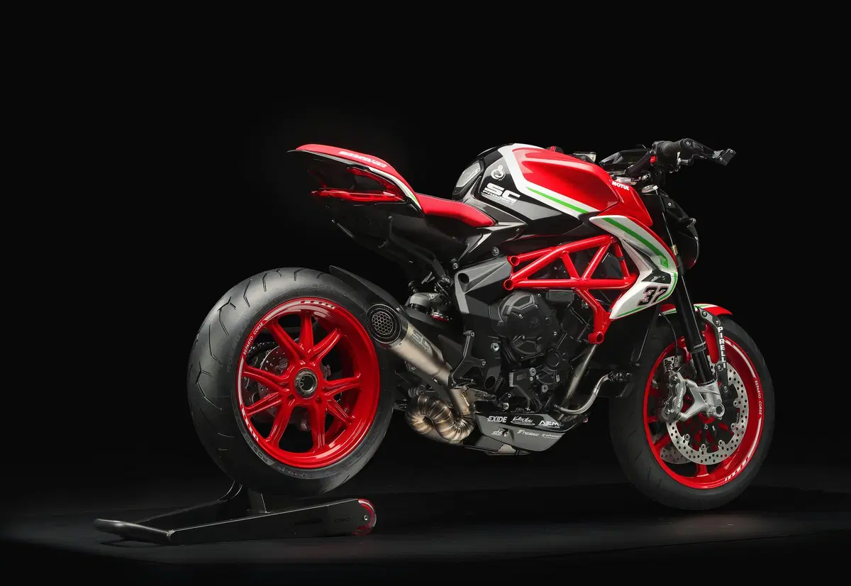 EICMA: MV Agusta svela la Gamma RC 2019 (2)