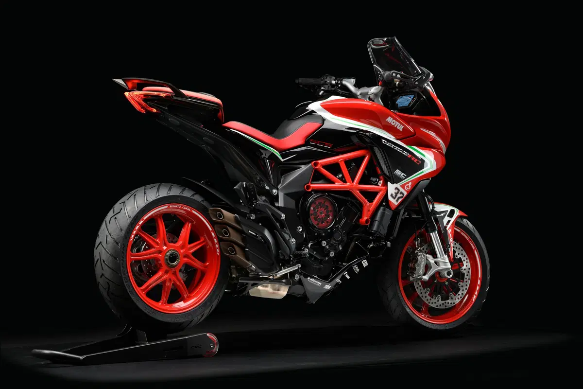 EICMA: MV Agusta svela la Gamma RC 2019 (4)