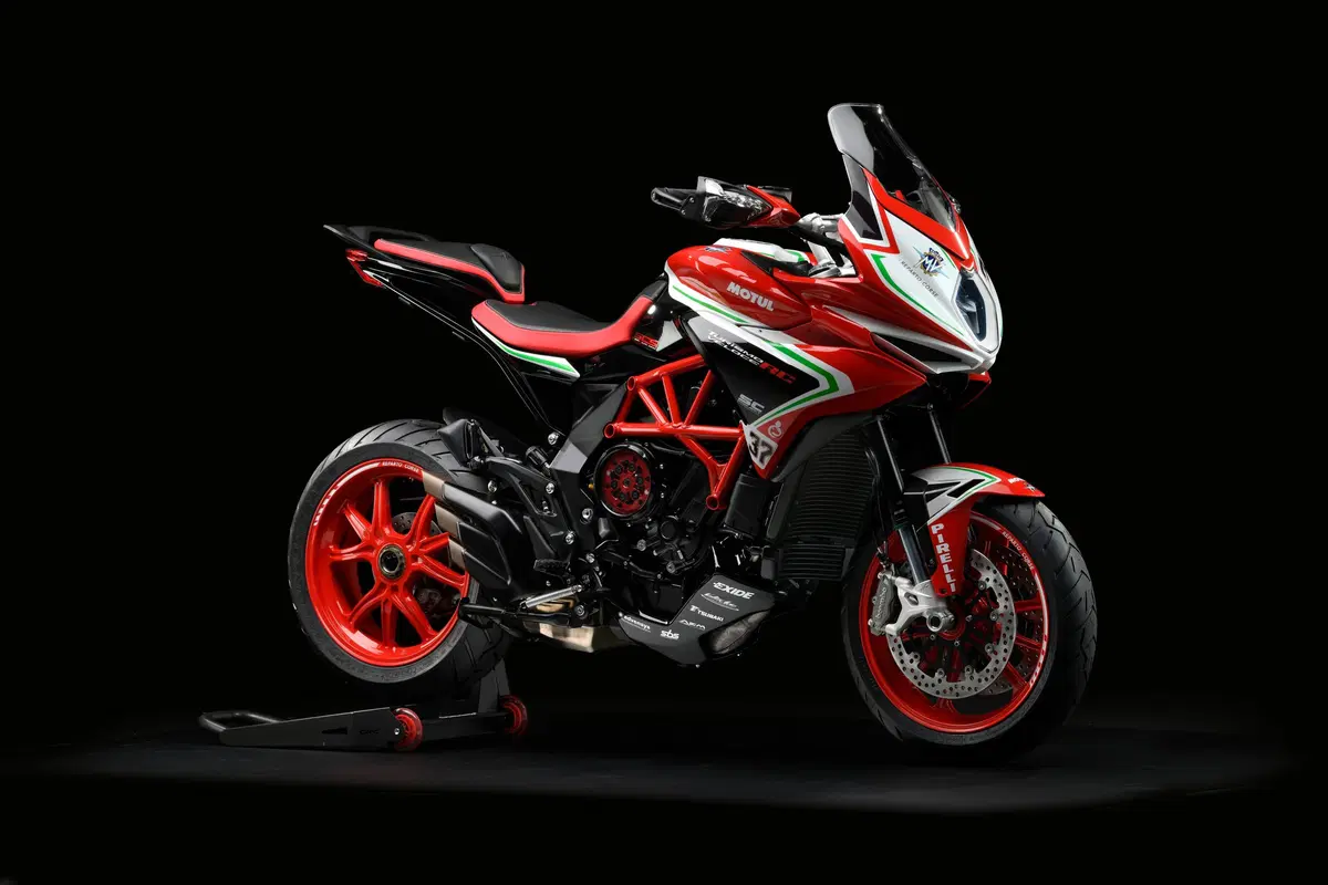 EICMA: MV Agusta svela la Gamma RC 2019