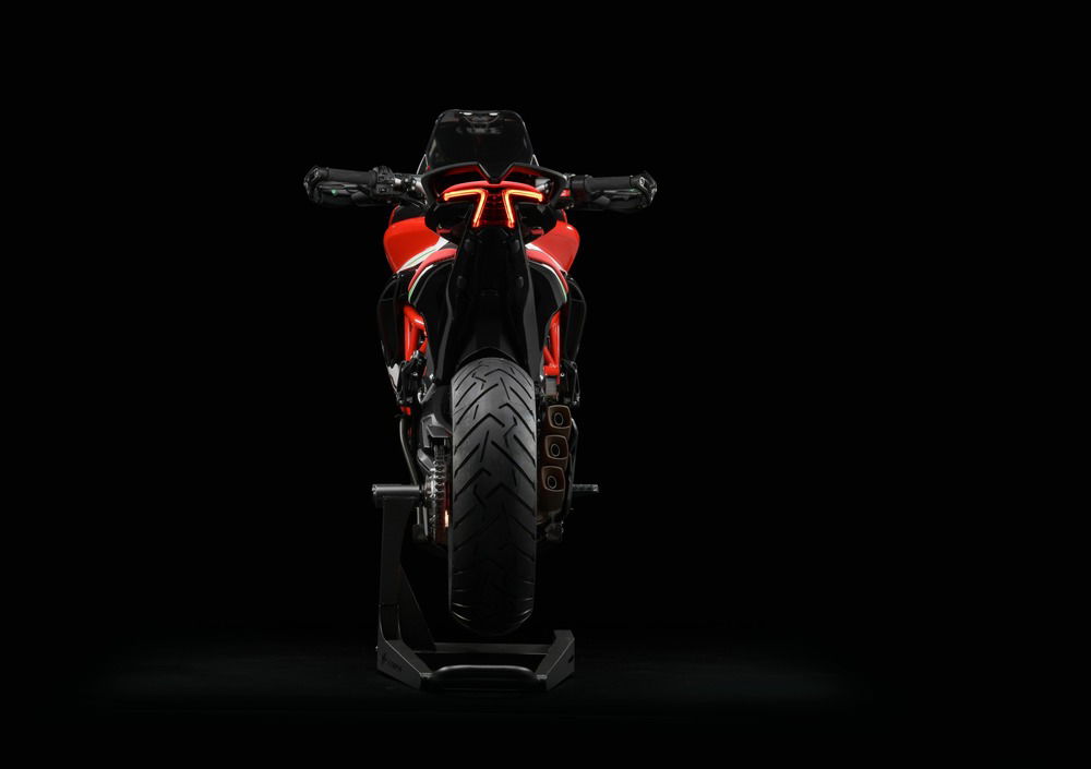 MV Agusta Turismo Veloce 800 RC (2019) (3)