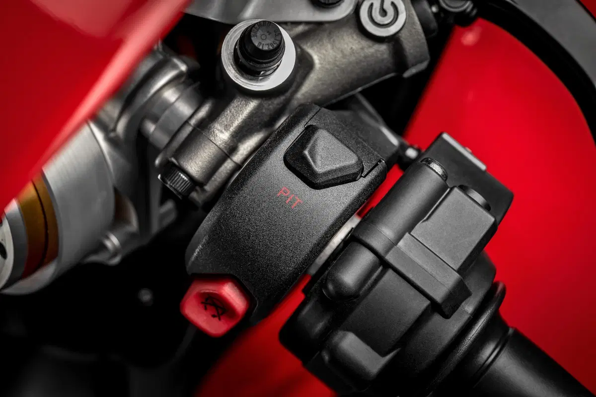 EICMA 2018: Ducati Panigale V4R, foto e dati (12)
