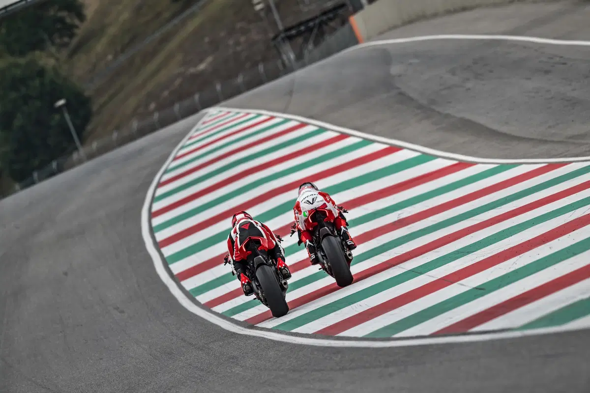 EICMA 2018: Ducati Panigale V4R, foto e dati (16)