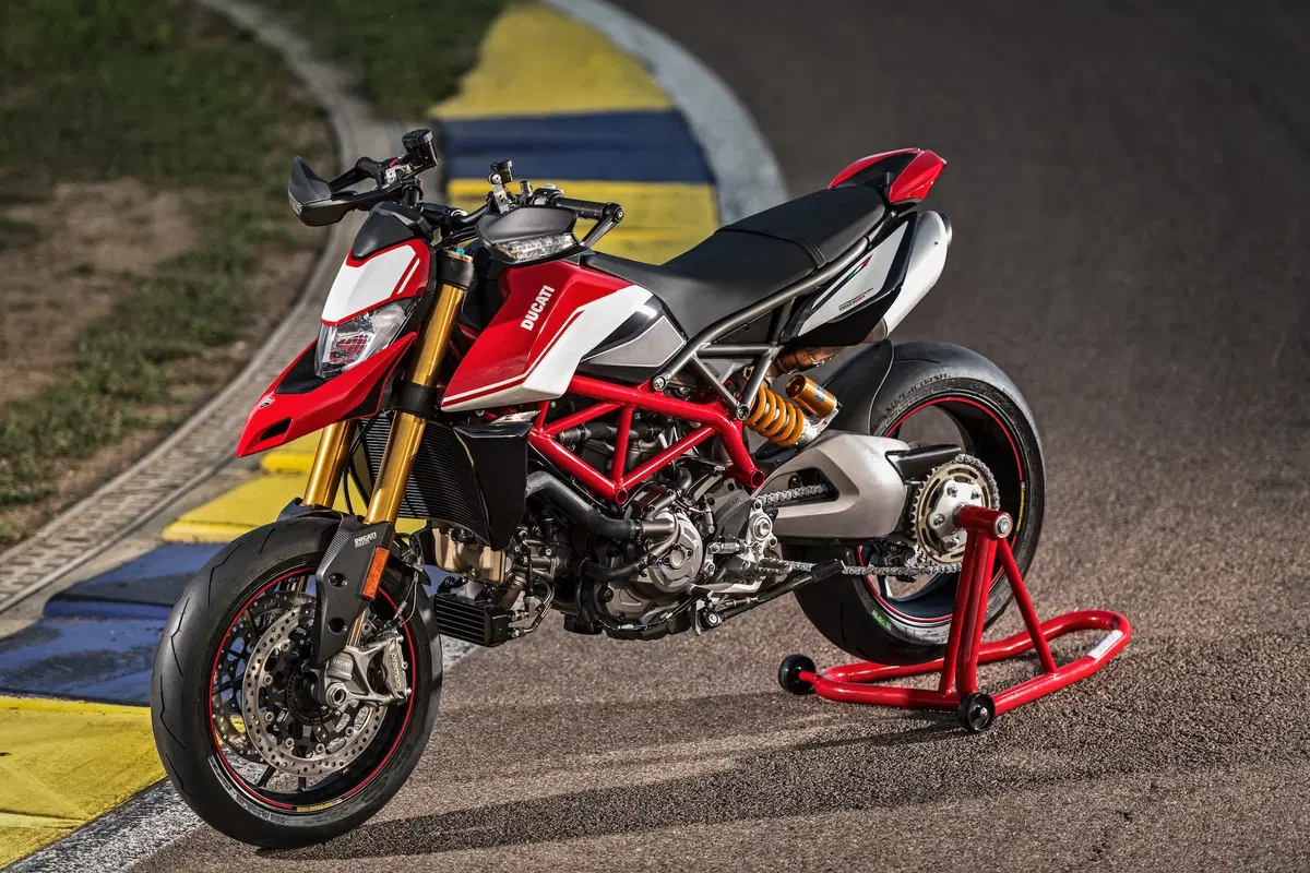EICMA 2018: Ducati Hypemotard 950 e Hypermotard 950SP, foto e dati (5)