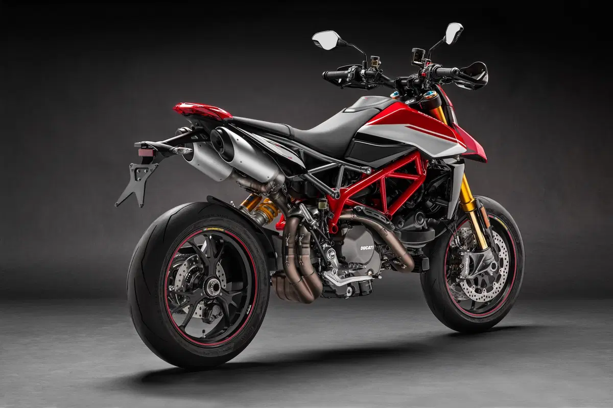 EICMA 2018: Ducati Hypemotard 950 e Hypermotard 950SP, foto e dati (5)