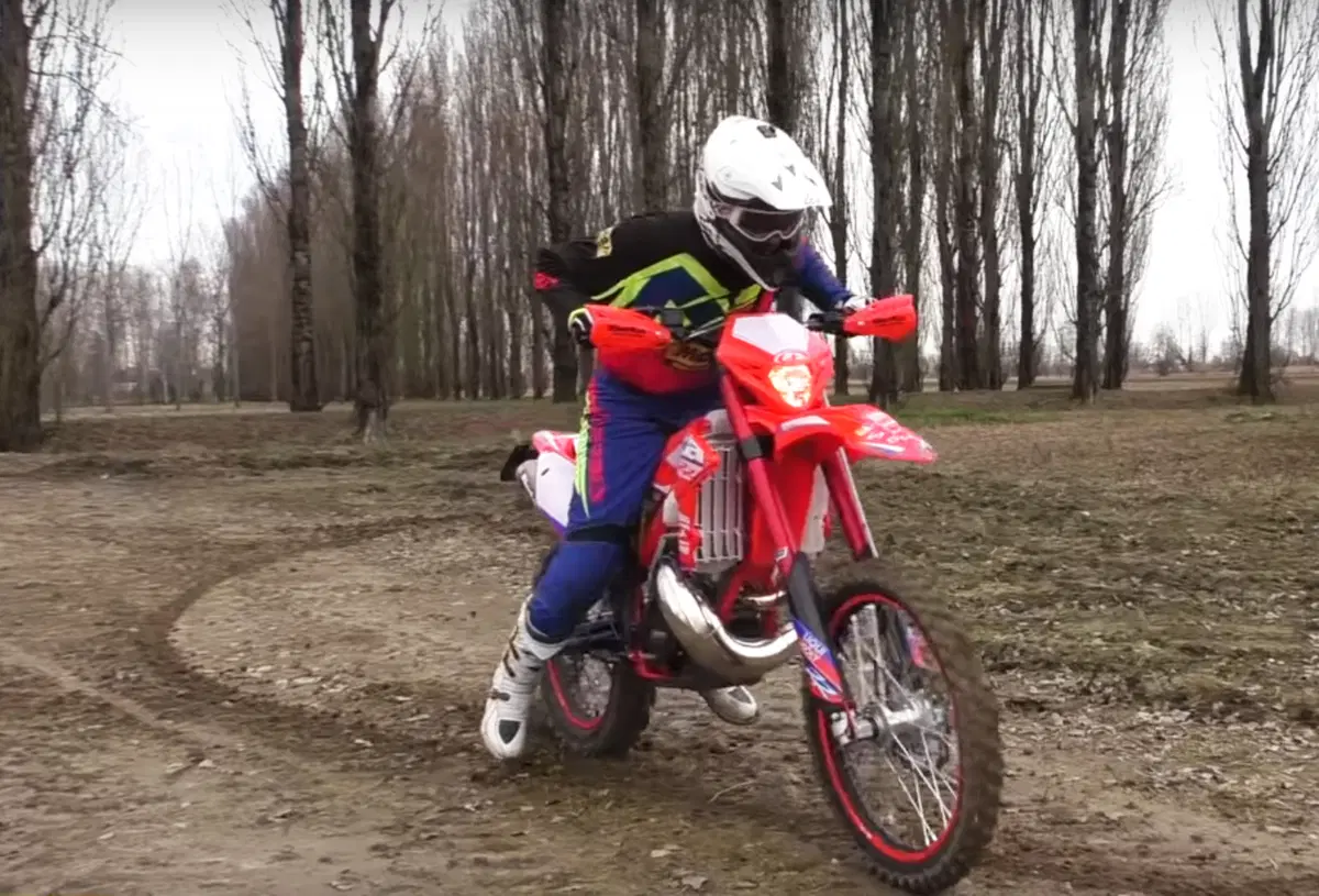 Beta RR300 2T Racing 2016: unboxing e test (8)