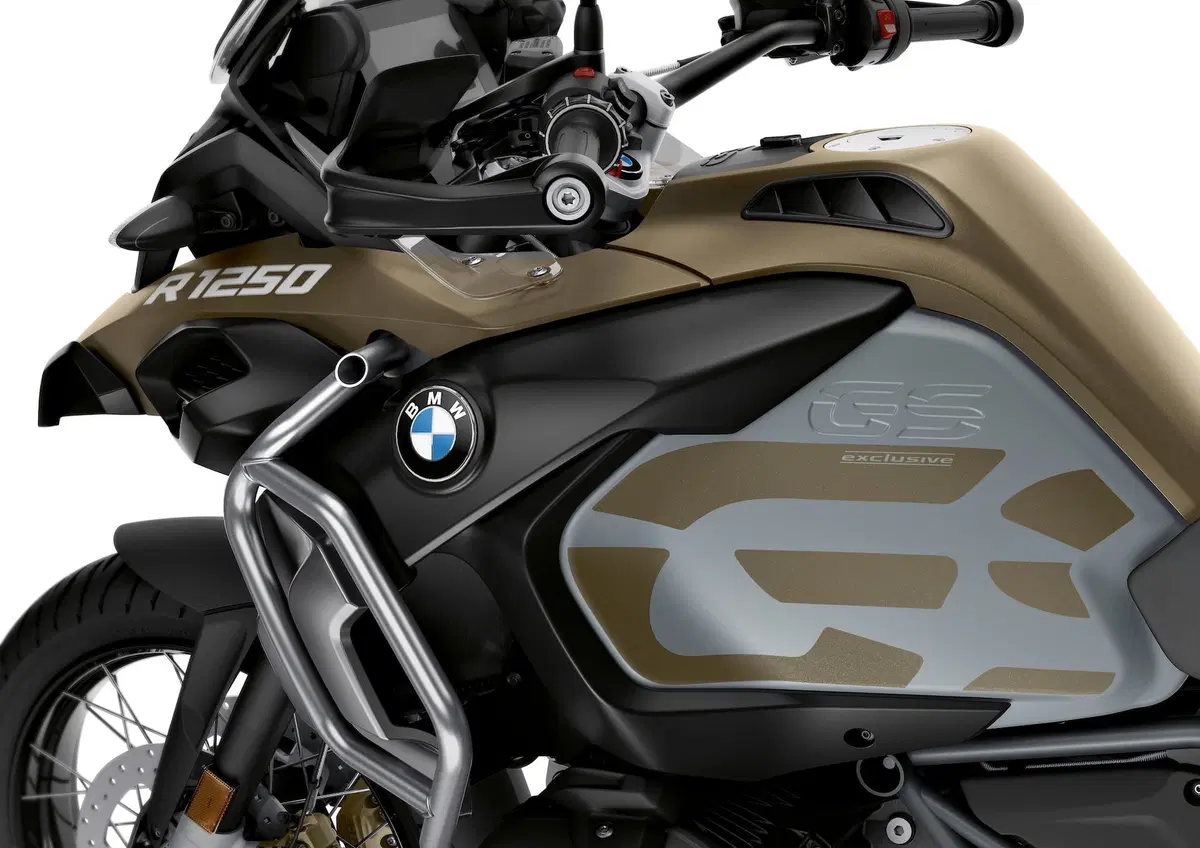 EICMA 2018: BMW R 1250 GS Adventure, foto e dati (2)