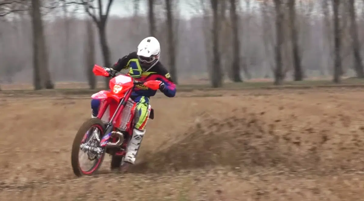 Beta RR300 2T Racing 2016: unboxing e test (9)
