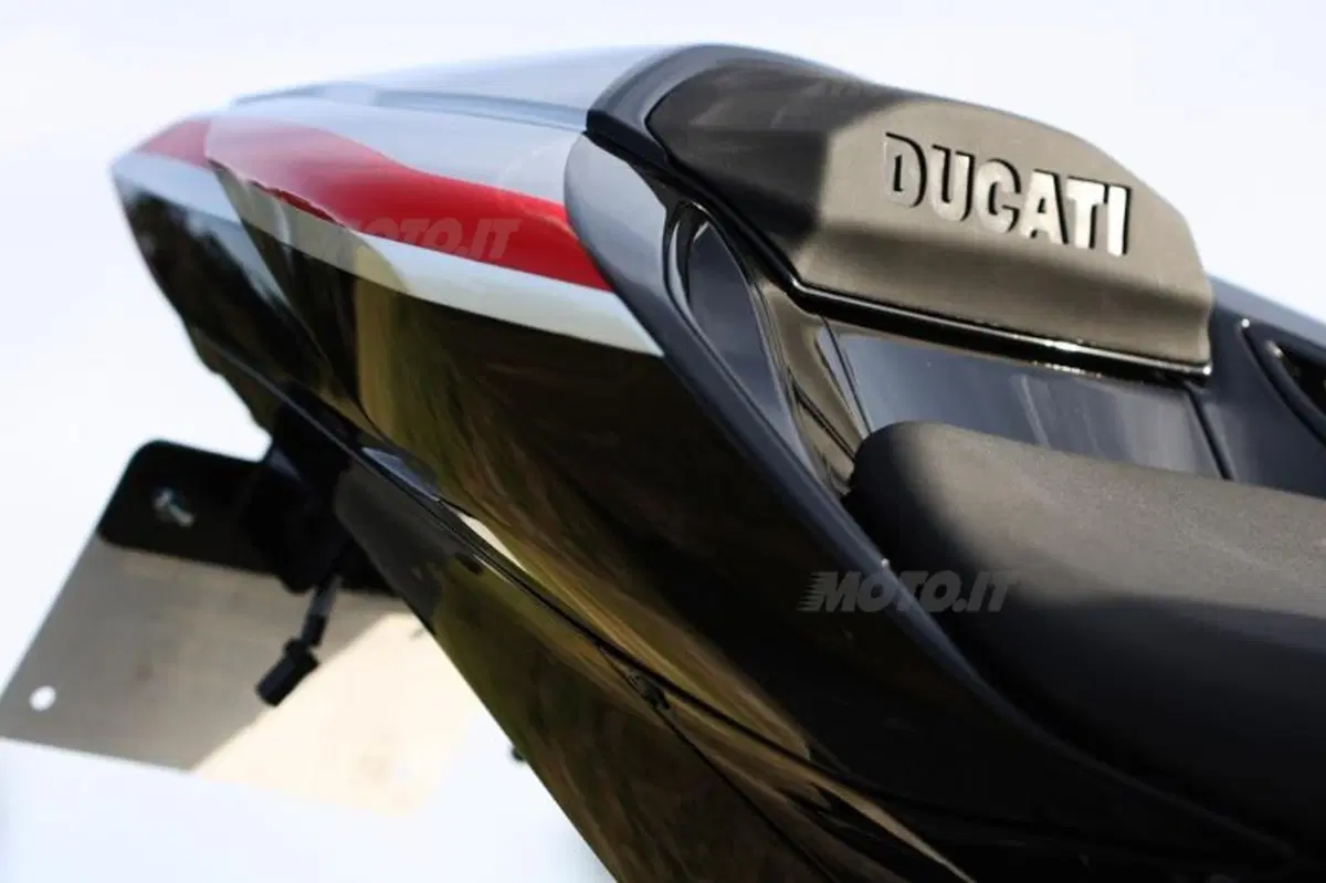 Special Ducati Streetfighter Corse