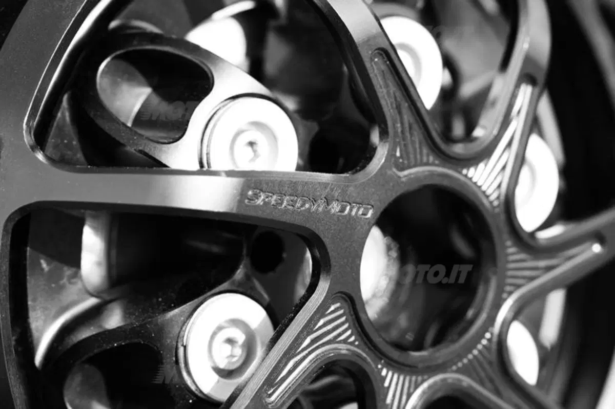 Special Ducati Streetfighter Corse (11)