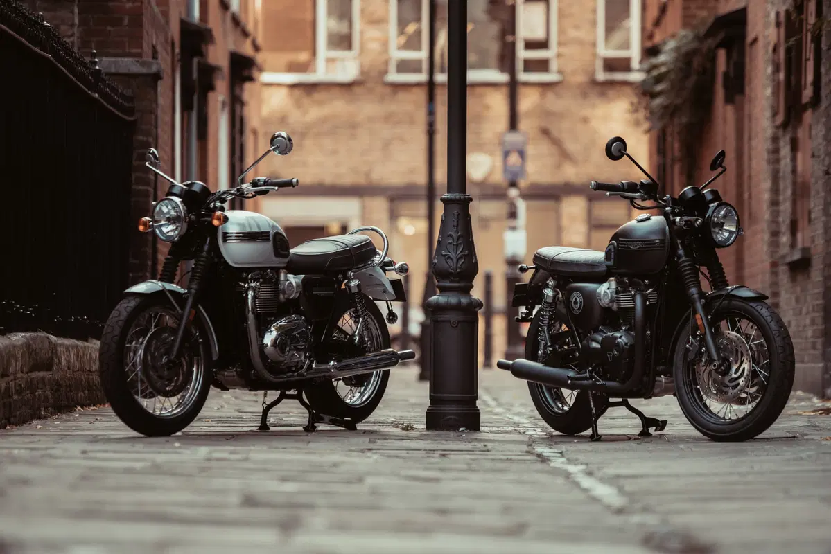 EICMA 2018: Triumph T120 Diamond e T120 Ace 2019, due edizioni speciali (3)