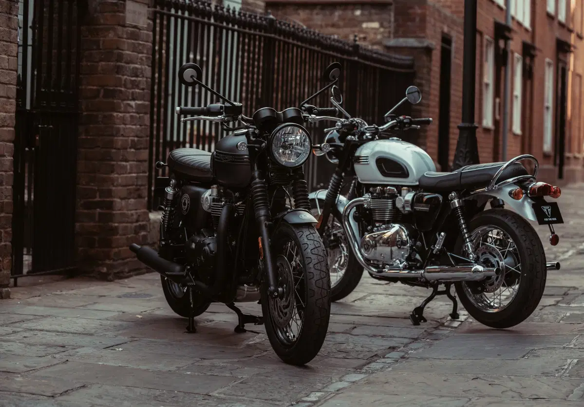EICMA 2018: Triumph T120 Diamond e T120 Ace 2019, due edizioni speciali (2)