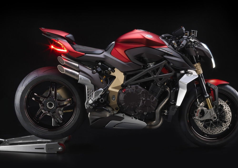 MV Agusta Brutale 1000 Serie Oro (2019 - 20) (2)