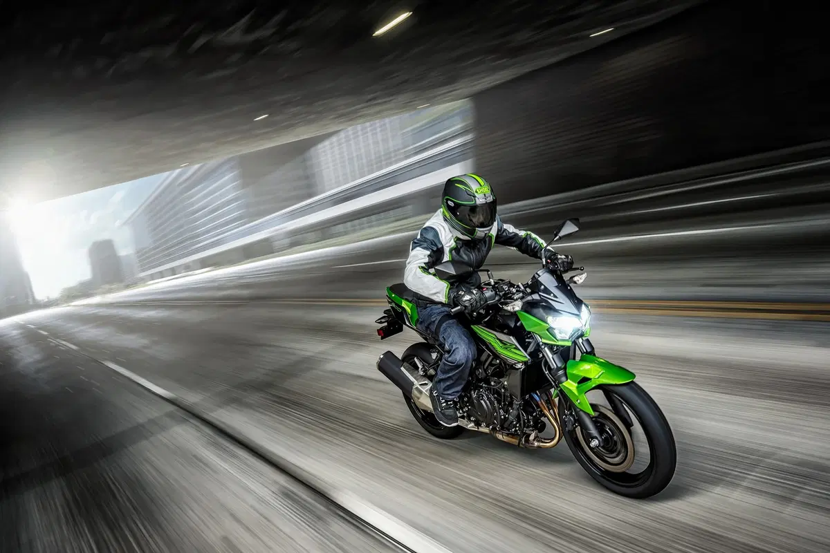 EICMA 2018: Kawasaki Z400, foto e dati (22)