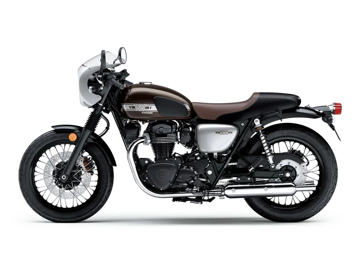 EICMA 2018: Kawasaki W800 Street e Café, foto e dati (7)