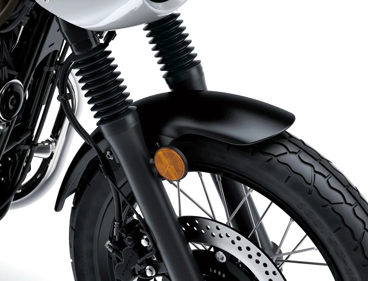 EICMA 2018: Kawasaki W800 Street e Café, foto e dati (10)
