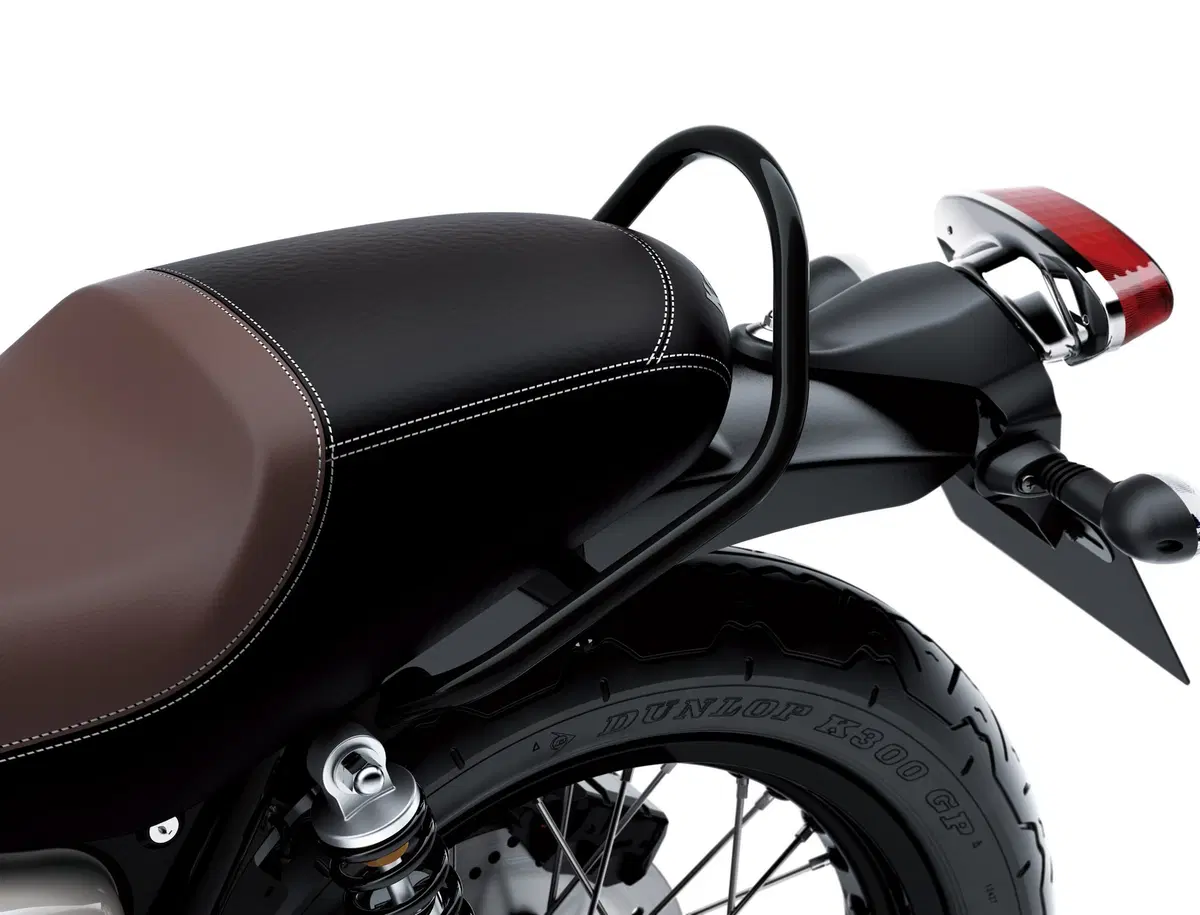 EICMA 2018: Kawasaki W800 Street e Café, foto e dati (15)