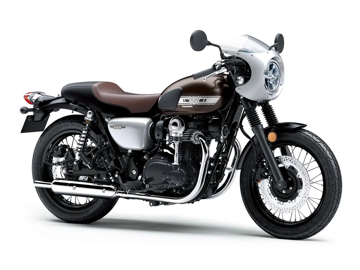 EICMA 2018: Kawasaki W800 Street e Café, foto e dati (17)