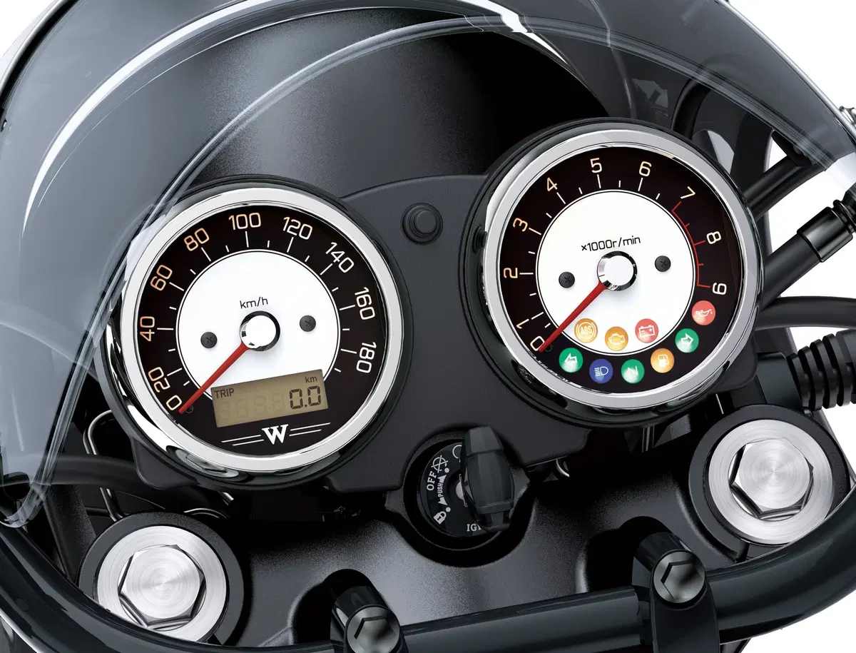 EICMA 2018: Kawasaki W800 Street e Café, foto e dati (4)