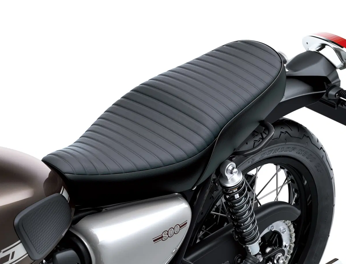 EICMA 2018: Kawasaki W800 Street e Café, foto e dati (21)