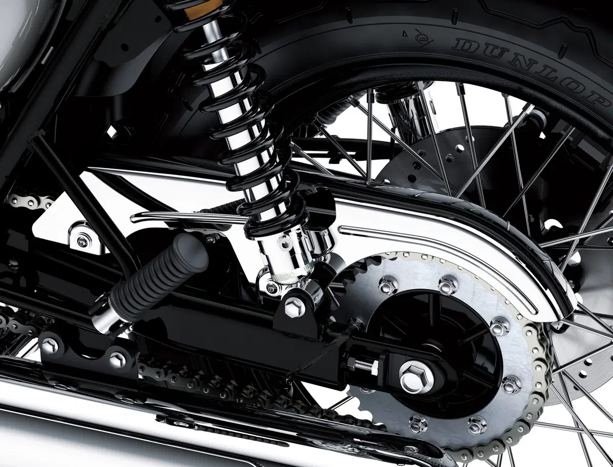 EICMA 2018: Kawasaki W800 Street e Café, foto e dati (22)