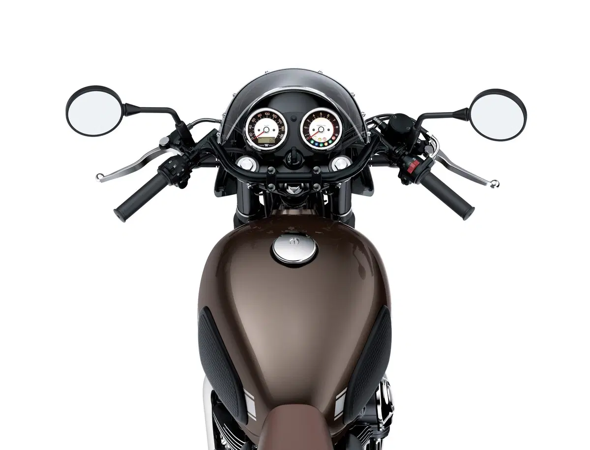 EICMA 2018: Kawasaki W800 Street e Café, foto e dati (27)