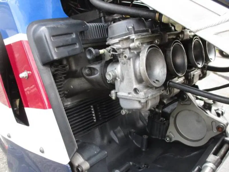 Suzuki GSX R 750 (1985 - 87) (7)