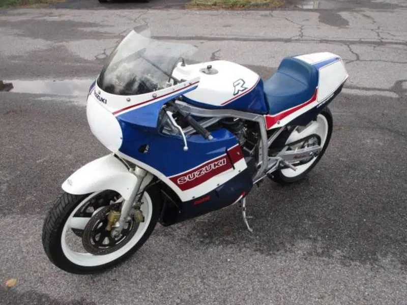 Suzuki GSX R 750 LIMITED EDITION (3)