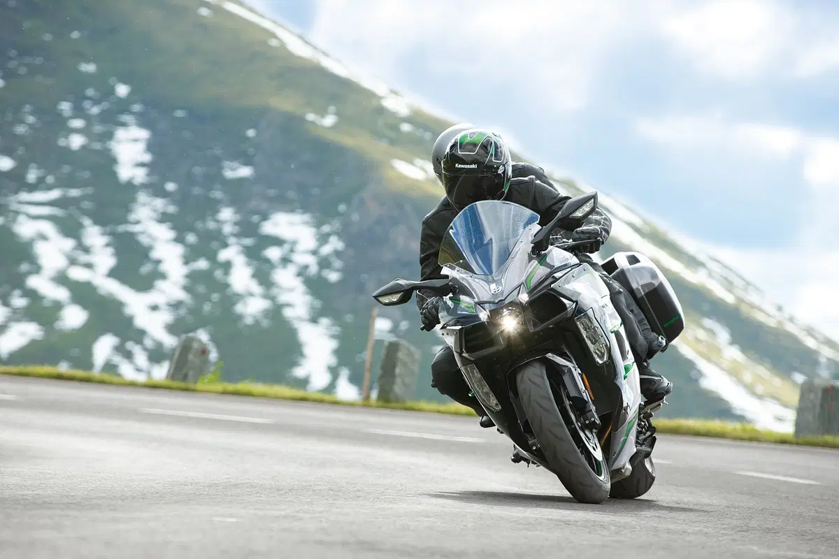 EICMA 2018: Kawasaki Ninja H2 SX SE+, foto e dati (17)
