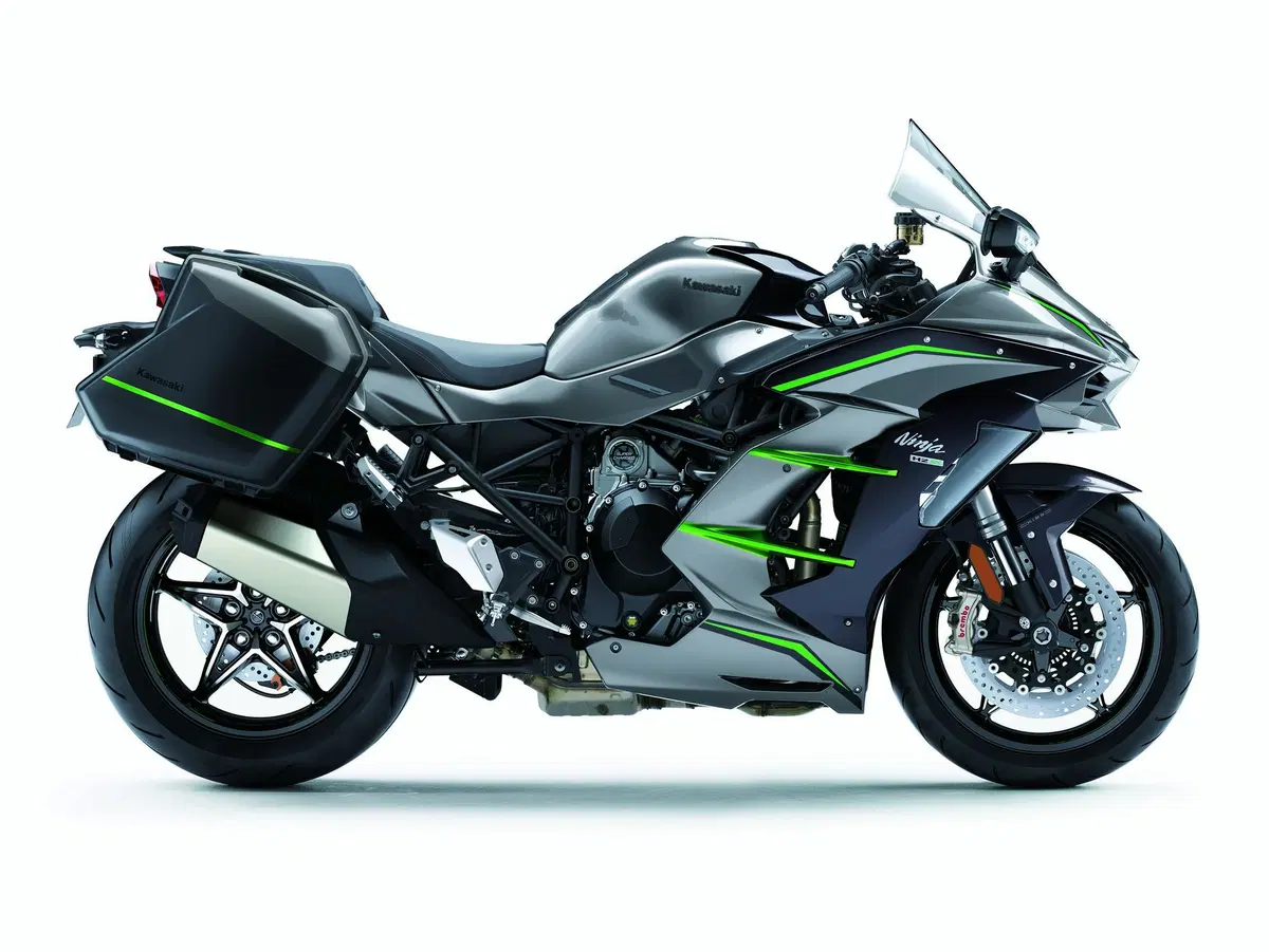 EICMA 2018: Kawasaki Ninja H2 SX SE+, foto e dati (12)