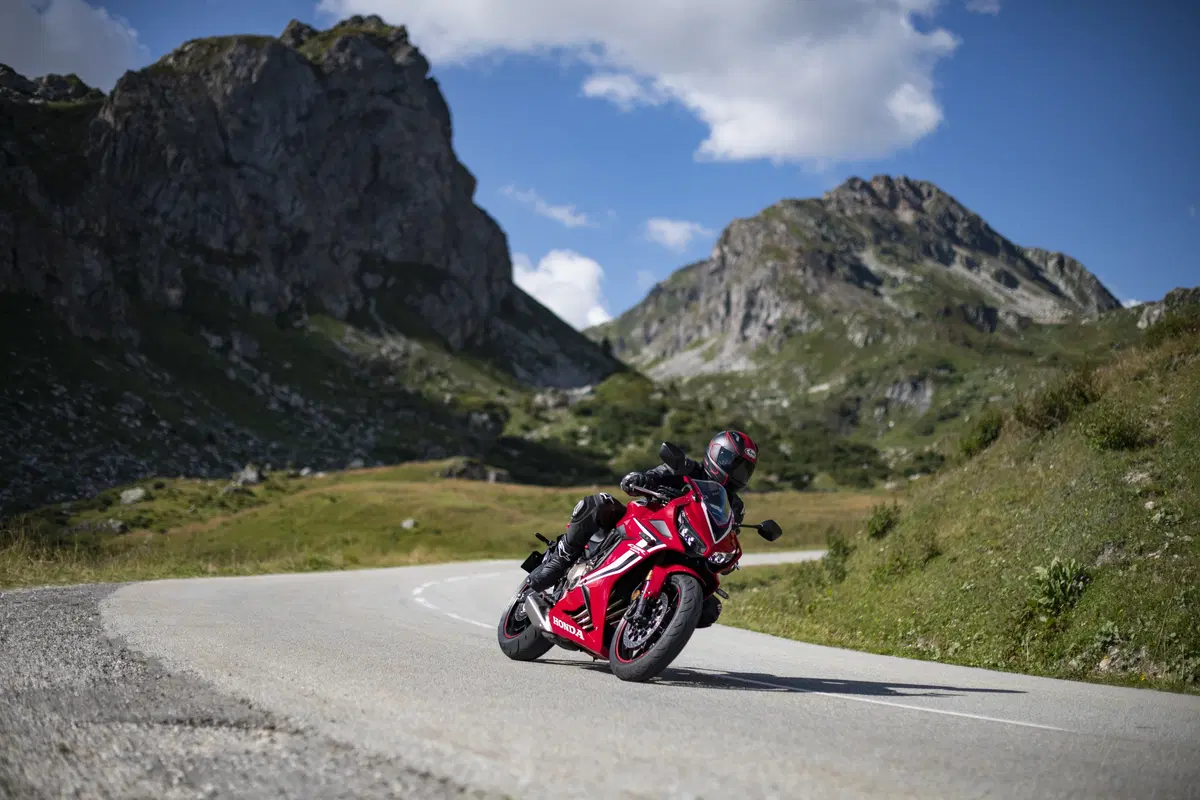 EICMA 2018: Honda CBR650R Foto e dati (2)