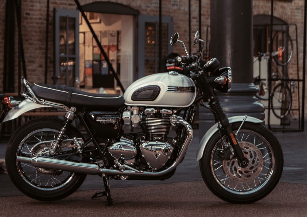 Triumph Bonneville T120 Diamond Edition (2019) (4)