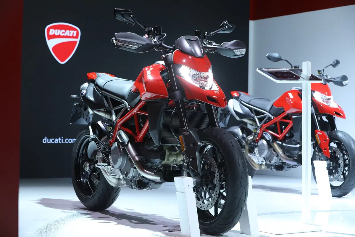 Ducati Hypemotard 950