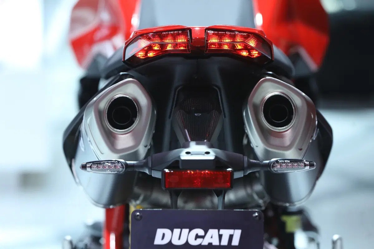 Ducati Hypemotard 950 (2)