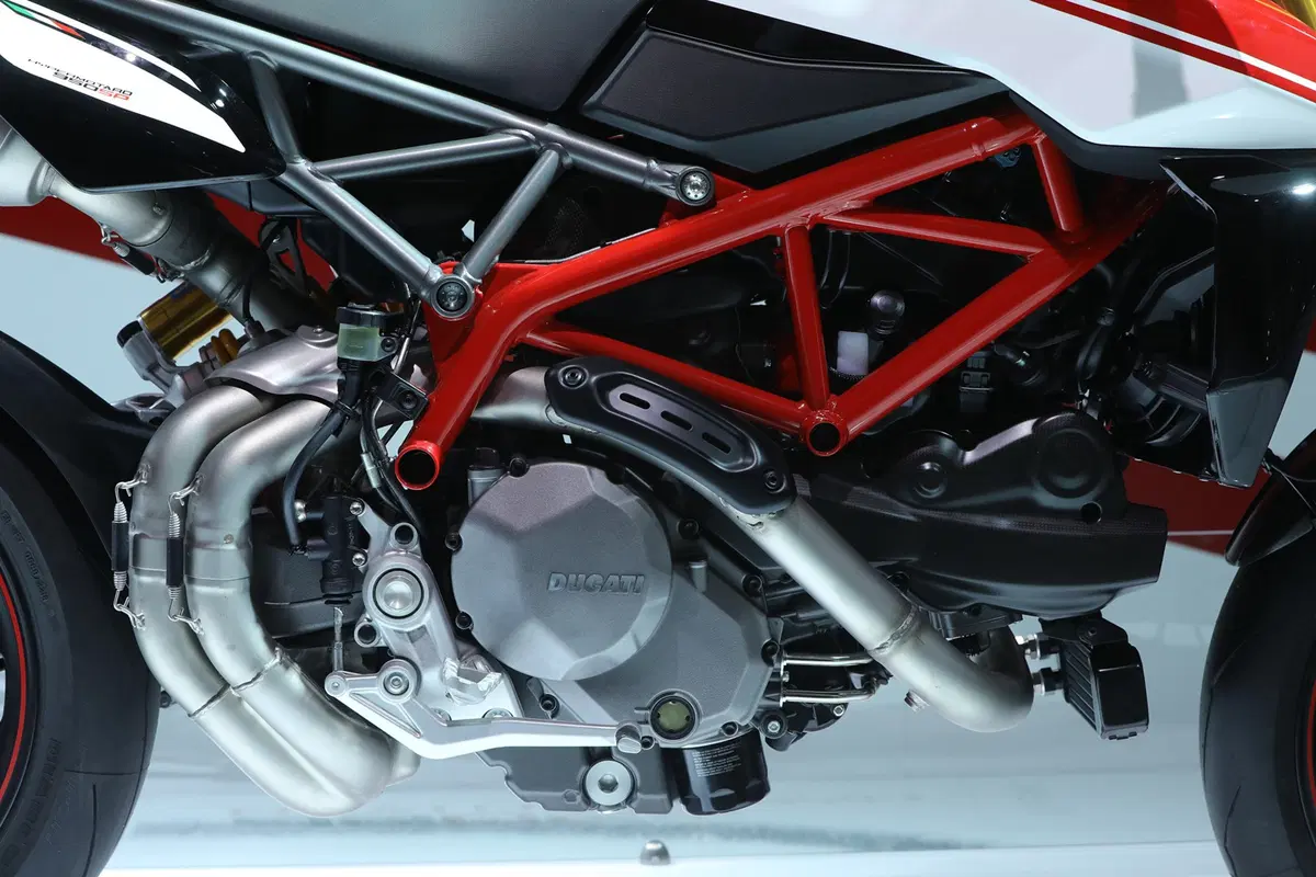 Ducati Hypemotard 950 SP (3)