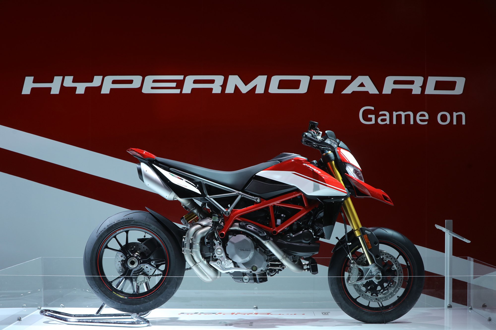 EICMA 2018: Ducati Hypemotard 950 e Hypermotard 950SP, foto, video e dati