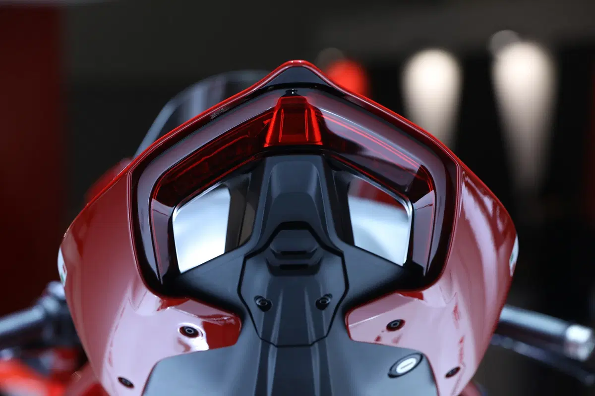 EICMA 2018: Ducati Panigale V4R, foto, video e dati (12)